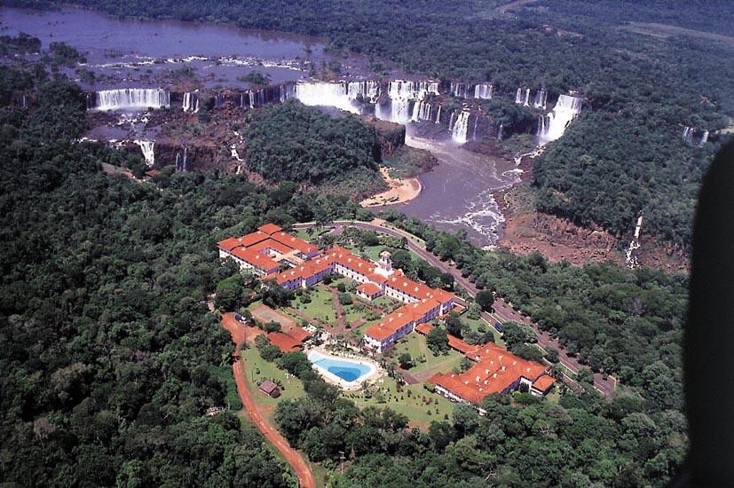 ヘリで遊覧飛行