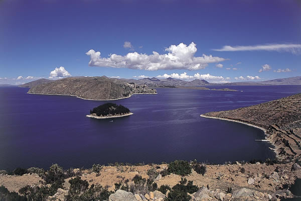 ティティカカ湖（プーノ）1泊2日（英語ガイド）